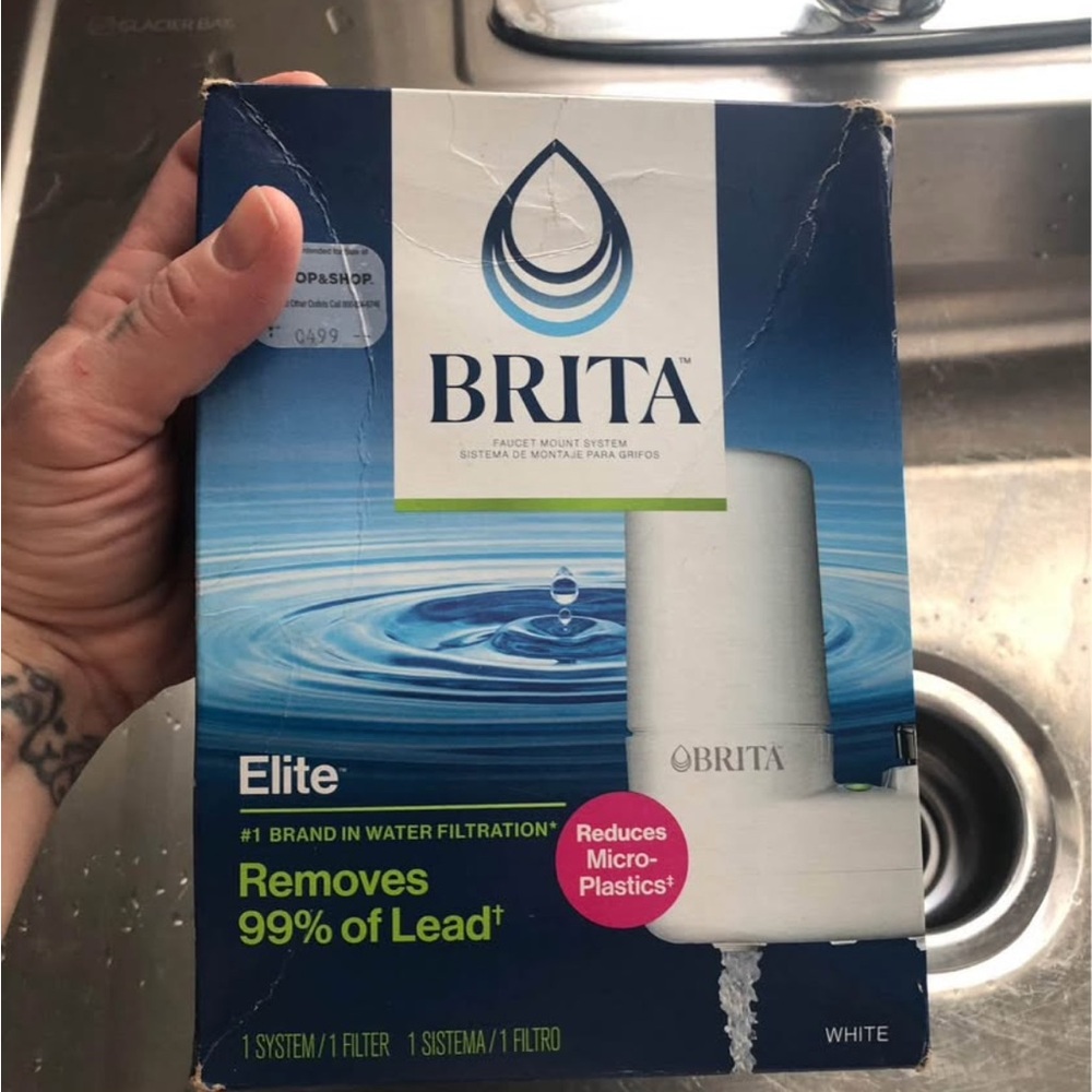 Brita Elite Filter with Blue and White Design